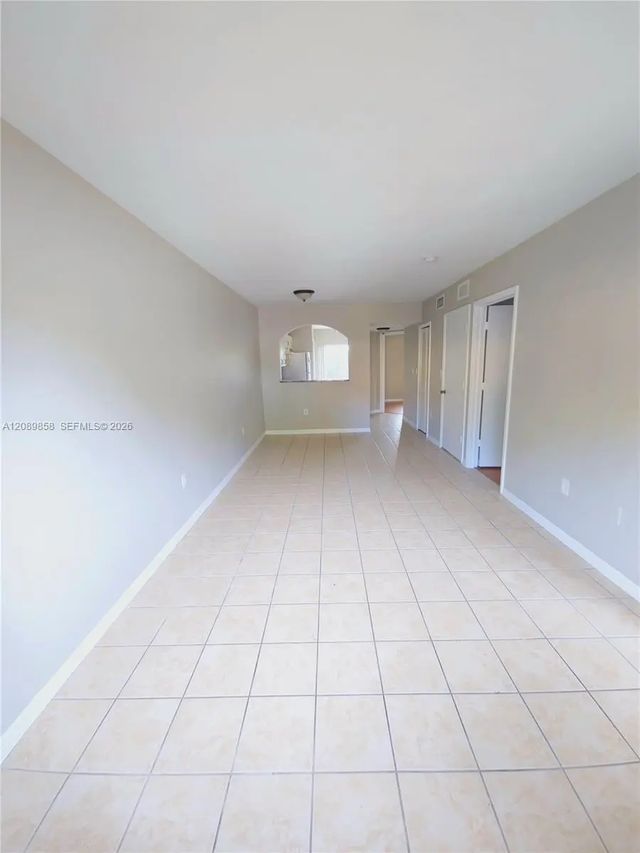 3 of 13 - 990 Ne 33rd Terrace #102, Homestead, FL