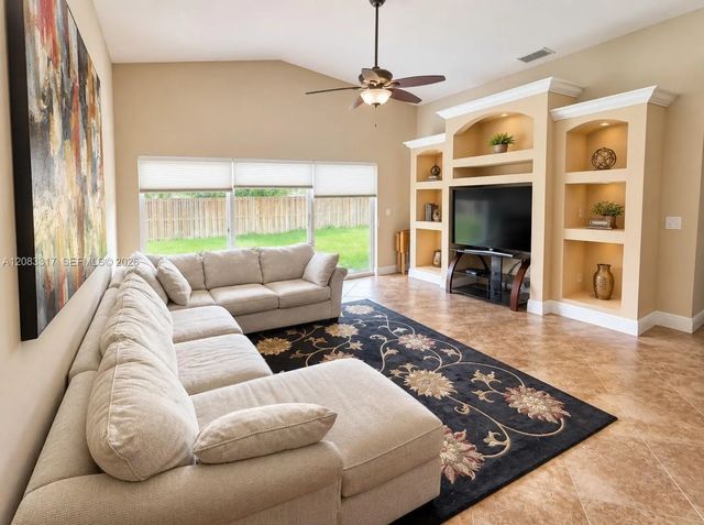4 of 17 - 1738 Sw 108th Way, Davie, FL