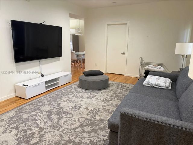 4 of 21 - 1551 Lenox Avenue #7, Miami Beach, FL