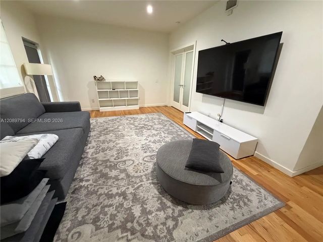 5 of 21 - 1551 Lenox Avenue #7, Miami Beach, FL