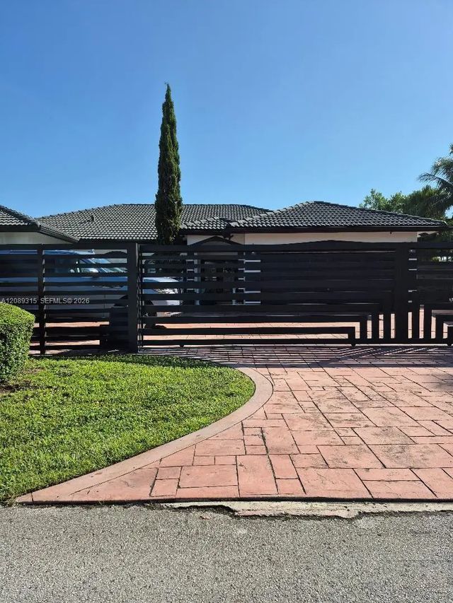 2 of 28 - 19431 Sw 133rd Avenue, Miami, FL