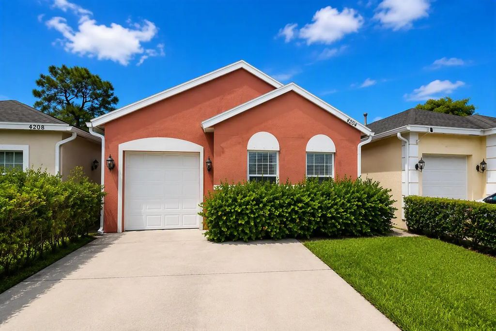 4325 Coquina Winds Way, Greenacres