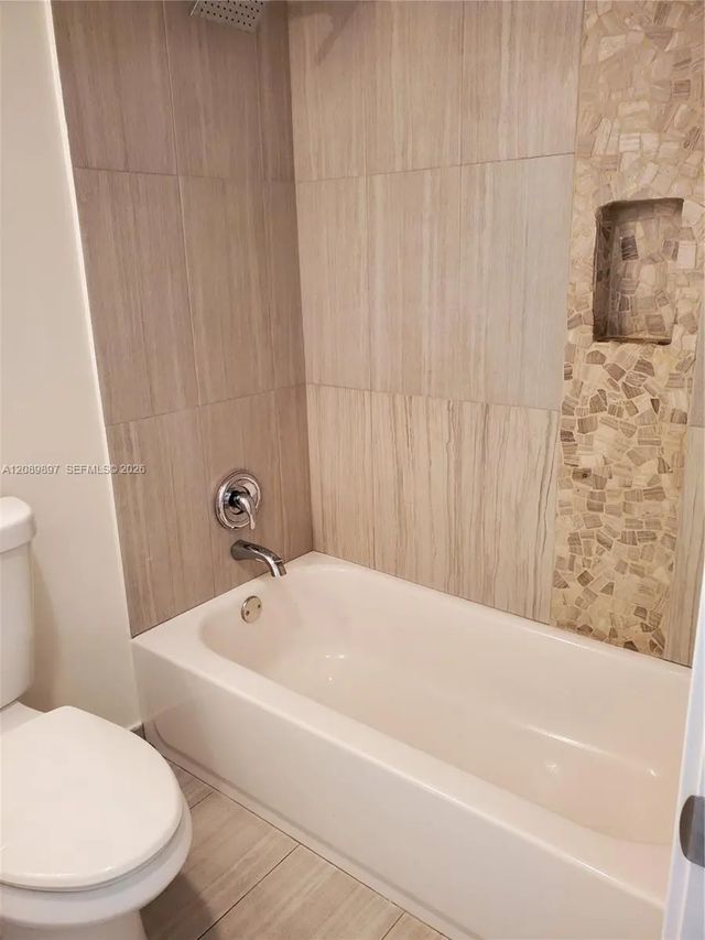 5 of 7 - 1230 Ne 139th Street #409, North Miami, FL
