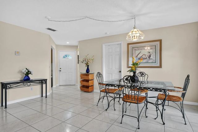 4 of 30 - 1120 Swan Lake Circle #1402, Port St. Lucie, FL