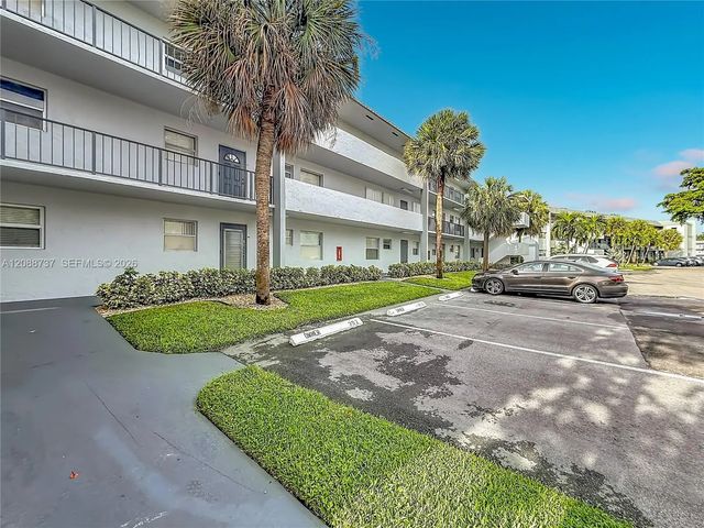 3 of 28 - 8370 Sands Point Boulevard #h208, Tamarac, FL