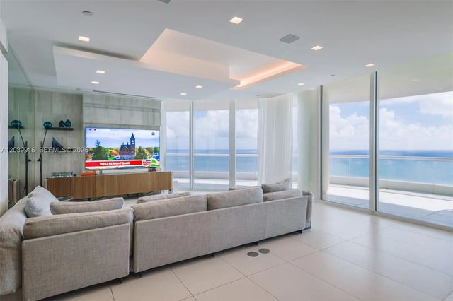 2 of 35 - 16047 Collins Avenue #3204, Sunny Isles Beach, FL