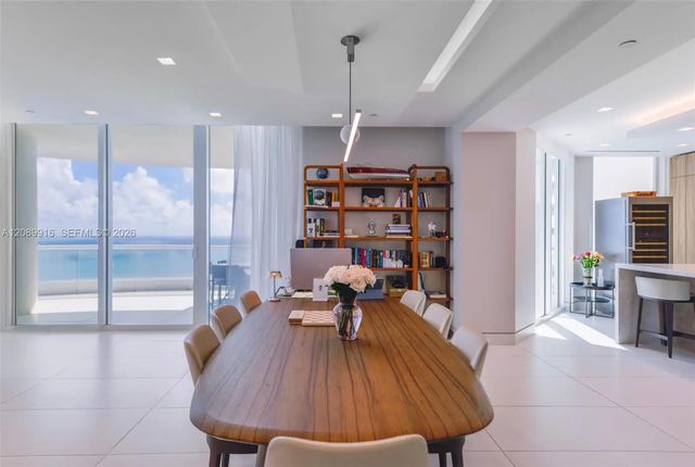 4 of 35 - 16047 Collins Avenue #3204, Sunny Isles Beach, FL