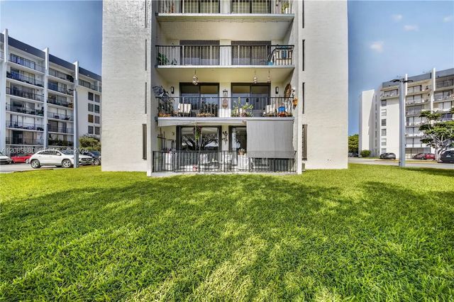 2 of 55 - 9686 Fontainebleau Boulevard #106, Miami, FL