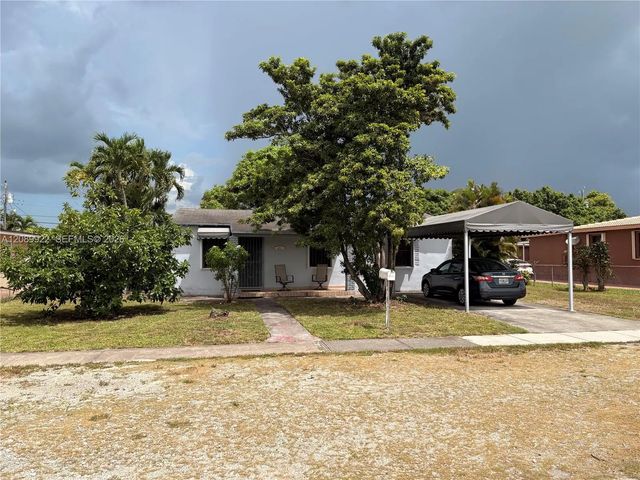 671 E 39th Street, Hialeah