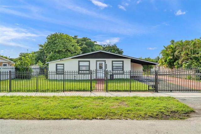 2 of 40 - 20060 Nw 14th Court, Miami Gardens, FL