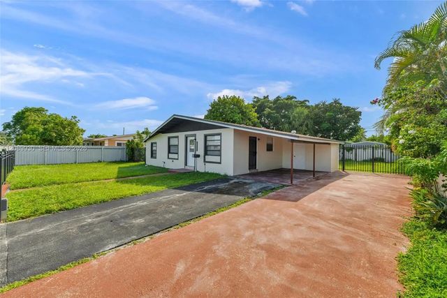 3 of 40 - 20060 Nw 14th Court, Miami Gardens, FL
