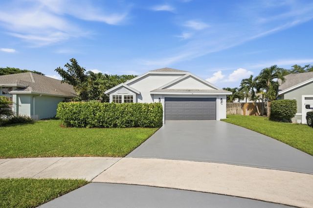 14 Heather Trace Drive, Boynton Beach