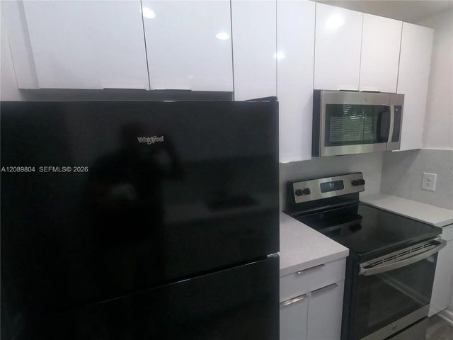 4 of 20 - 3060 Nw 204th Lane, Miami Gardens, FL