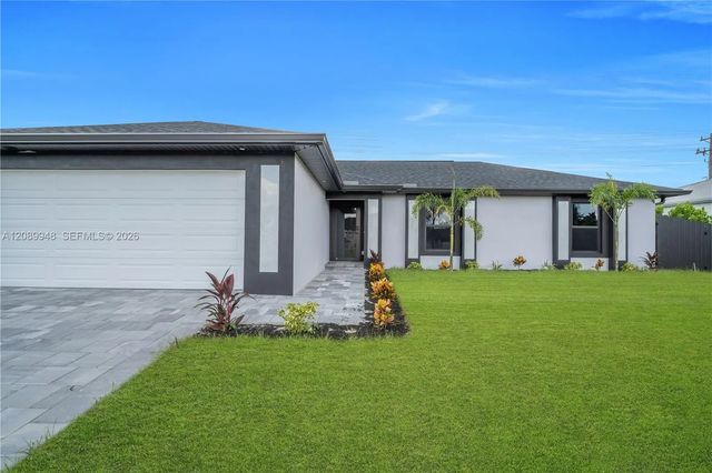 3 of 32 - 2124 Ne 16th Place, Cape Coral, FL