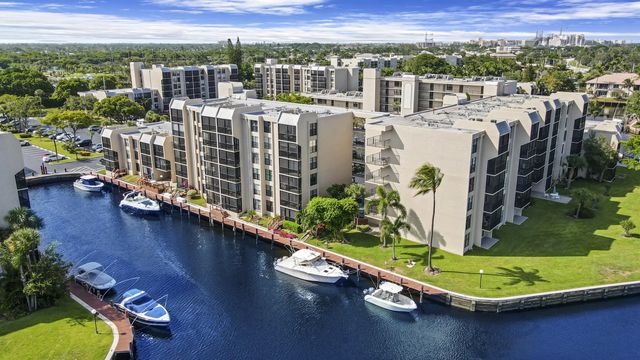 8 Royal Palm Way #2010, Boca Raton