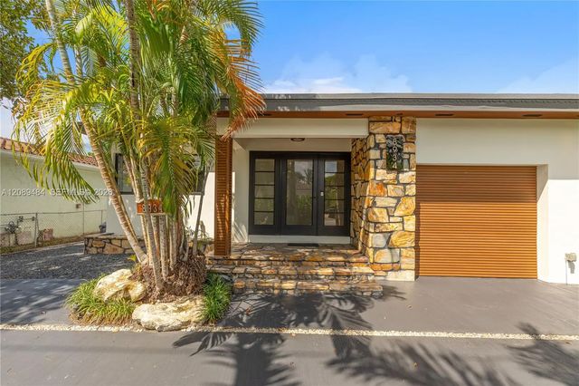 8934 Hawthorne Avenue, Surfside