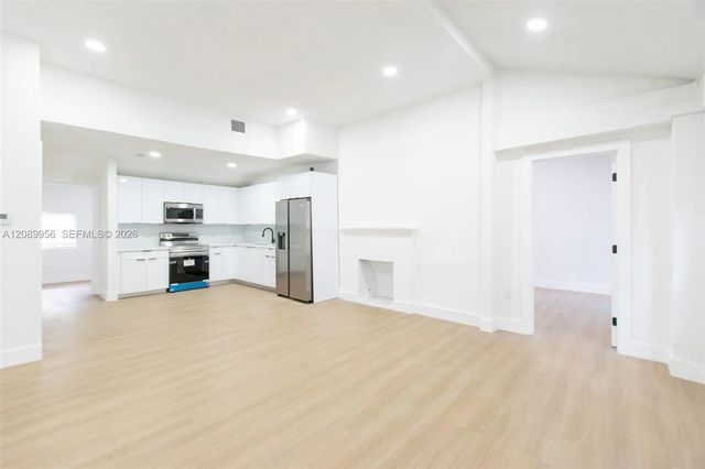 5 of 20 - 2324 Nw 14th Avenue, Miami, FL