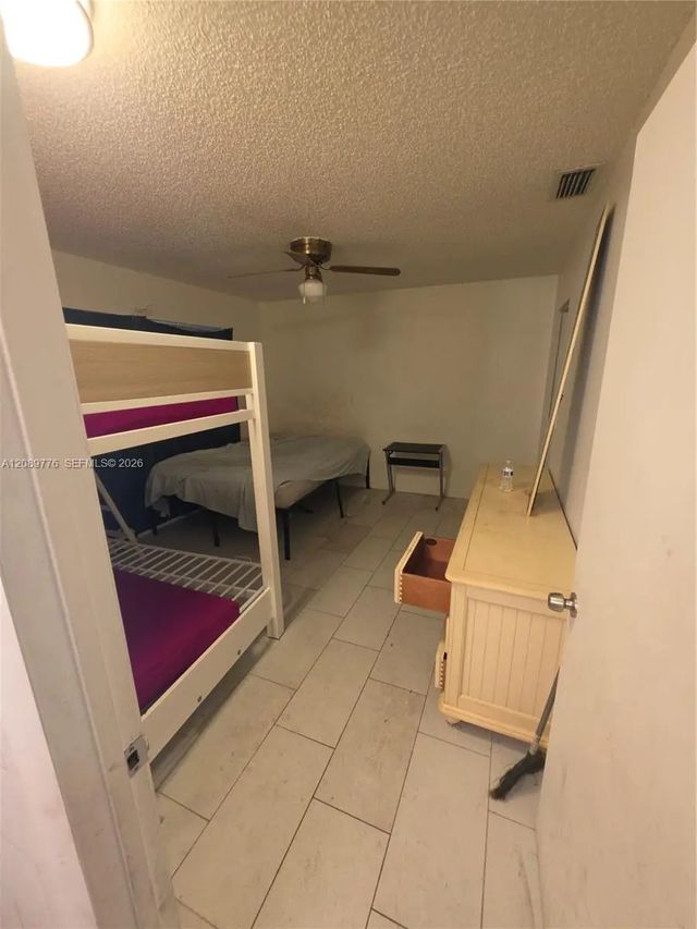 4 of 5 - N/A, Pompano Beach, FL