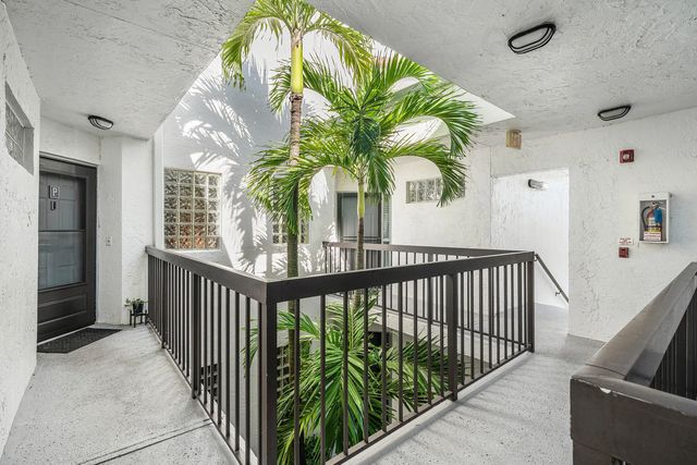 4 of 33 - 5439 Verona Drive #p, Boynton Beach, FL