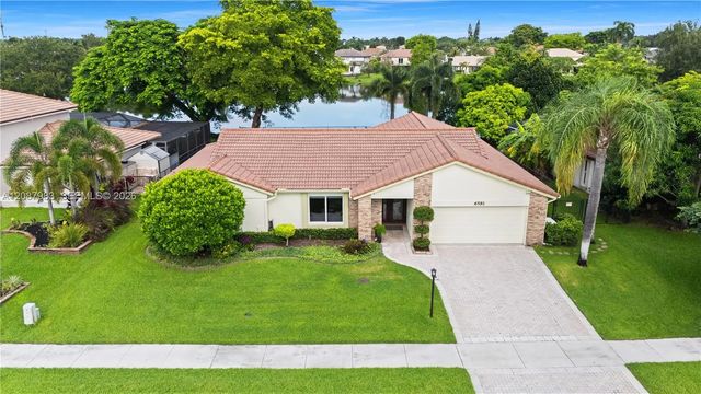 3 of 48 - 6581 Falconsgate Avenue, Davie, FL