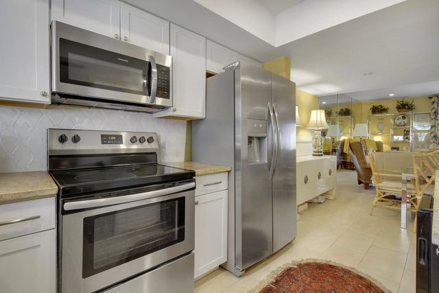 4 of 30 - 18081 Se Country Club Drive #13-123, Jupiter, FL