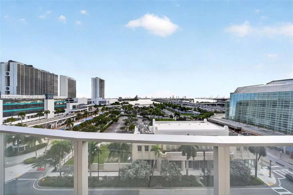 1400 Biscayne Boulevard #705, Miami