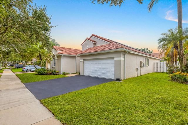 1315 Bayview Circle, Weston