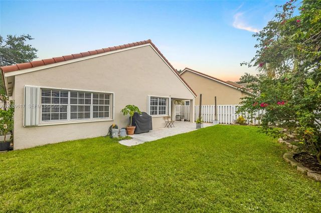 5 of 45 - 1315 Bayview Circle, Weston, FL