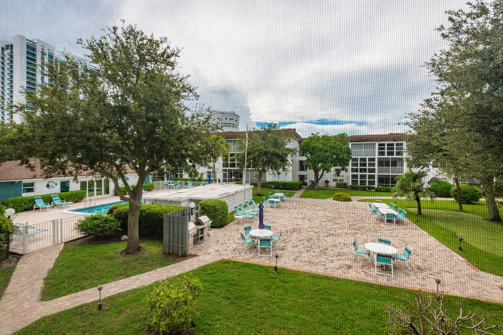 1501 S Ocean Boulevard #208, Lauderdale-By-The-Sea