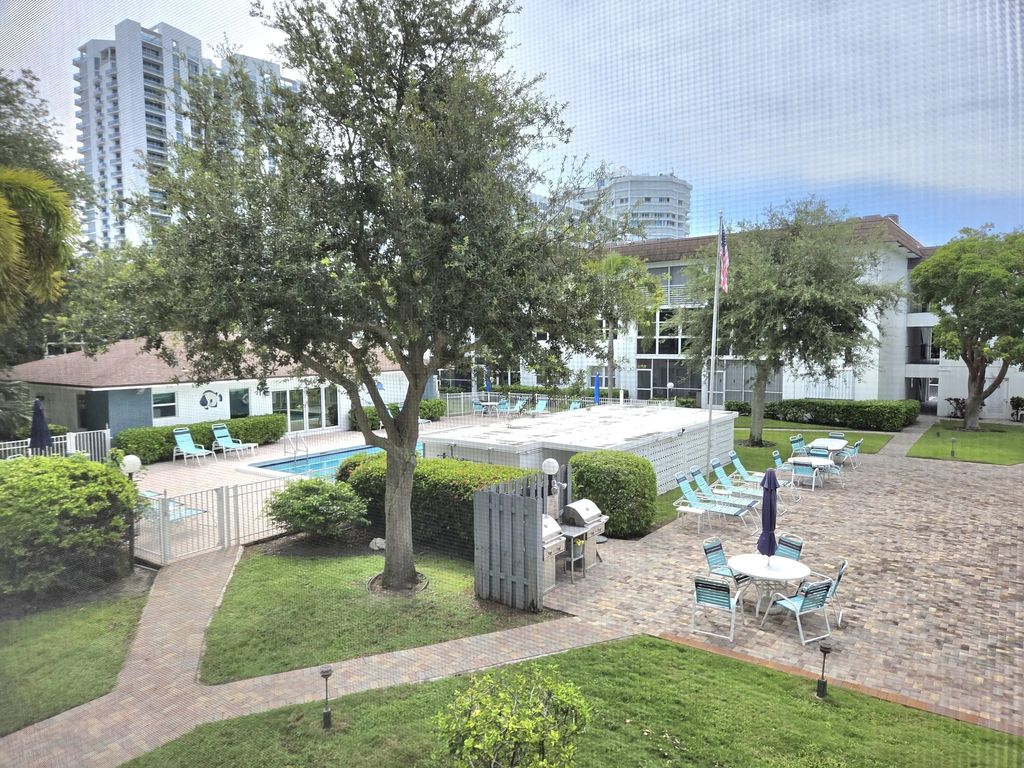 1501 S Ocean Boulevard #208, Lauderdale-By-The-Sea