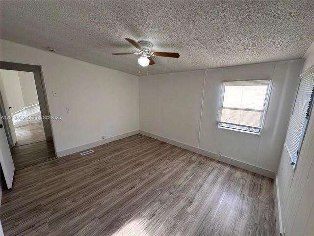 4 of 15 - 3028 Sw 50th Street, Dania Beach, FL