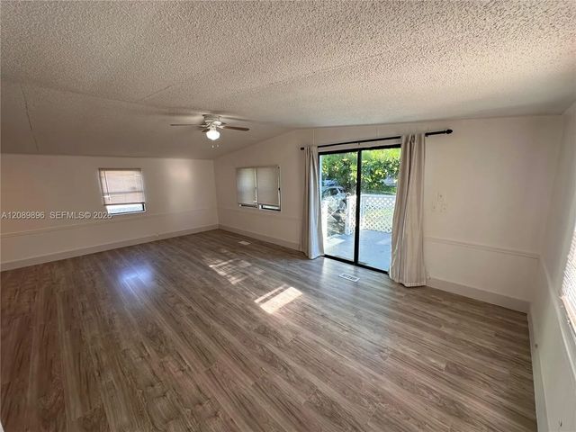5 of 15 - 3028 Sw 50th Street, Dania Beach, FL