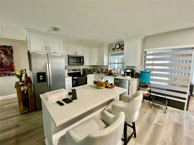 2374 Sw 11th Avenue, Boynton Beach