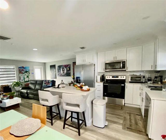 2 of 18 - 2374 Sw 11th Avenue, Boynton Beach, FL