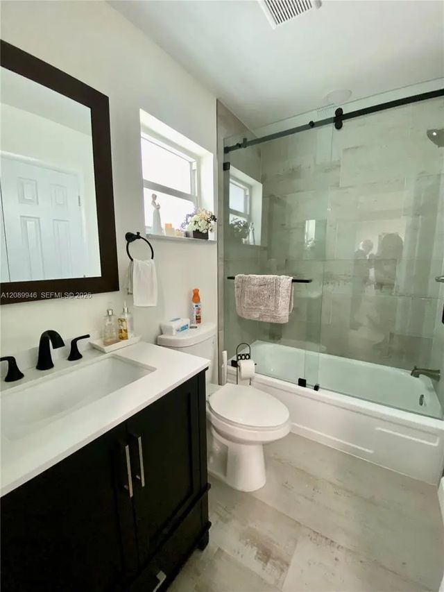 5 of 18 - 2374 Sw 11th Avenue, Boynton Beach, FL