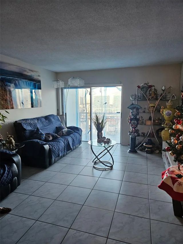 4 of 16 - 400 Kings Point Drive #1624, Sunny Isles Beach, FL