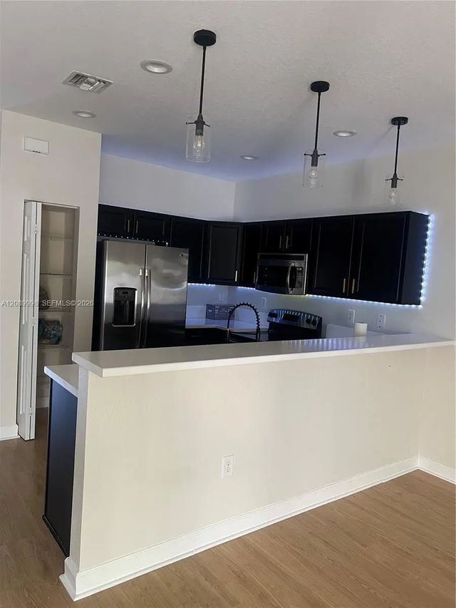 4 of 10 - 3208 Se 5th Court, Homestead, FL