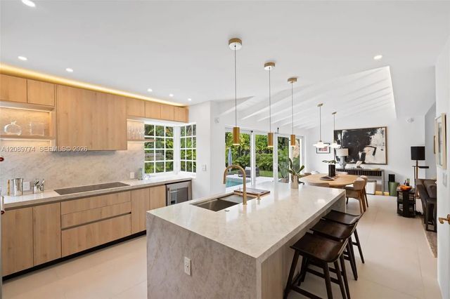4 of 57 - 823 Ne 72nd Street, Miami, FL