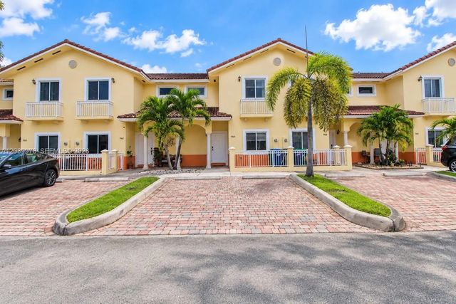 3 of 26 - 7464 Nw 180th Street, Hialeah, FL