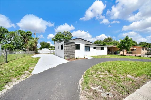 3 of 41 - 17221 Nw 24th Place, Miami Gardens, FL
