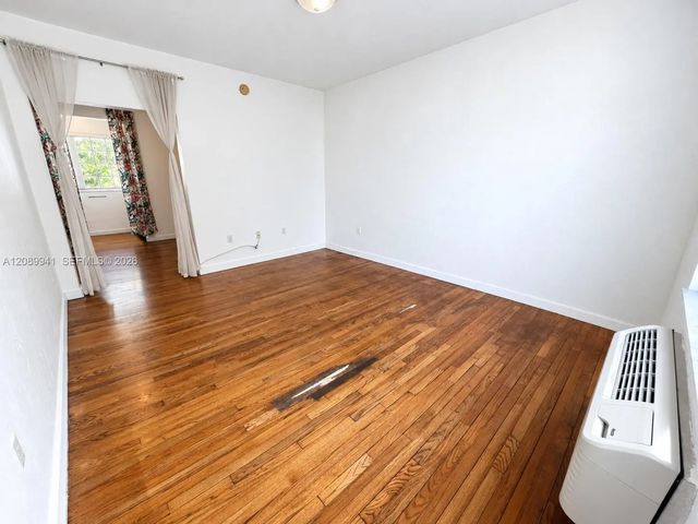 3 of 13 - 741 15th Street #12, Miami Beach, FL