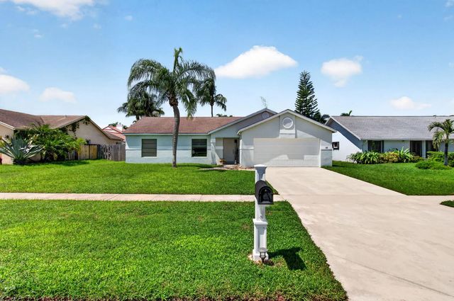 39 Cedar Circle, Boynton Beach