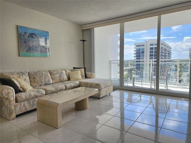 4 of 25 - 2030 S Ocean Drive #901, Hallandale Beach, FL