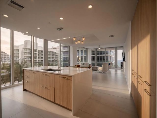 153 N Seabreeze #605-s, Fort Lauderdale