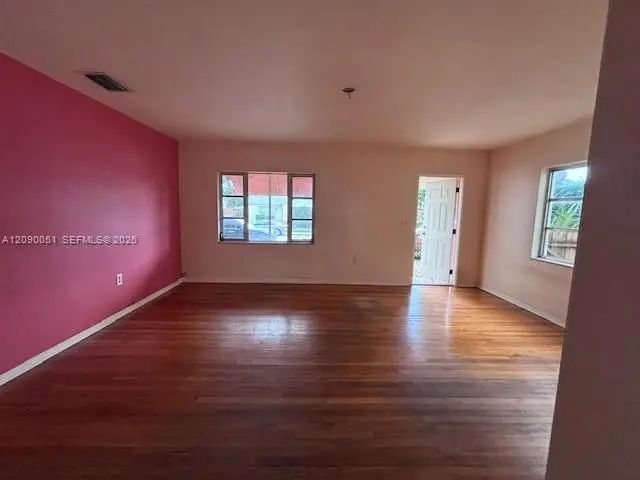 2 of 8 - 1822 N N Street, Lake Worth, FL