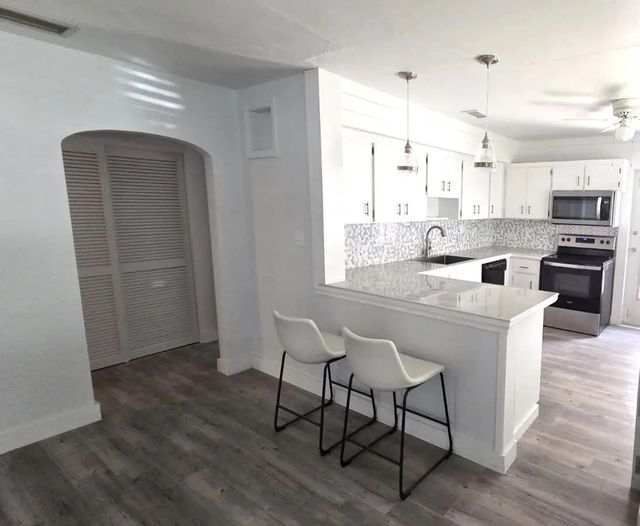 3 of 17 - 2539 Cleveland Street, Hollywood, FL