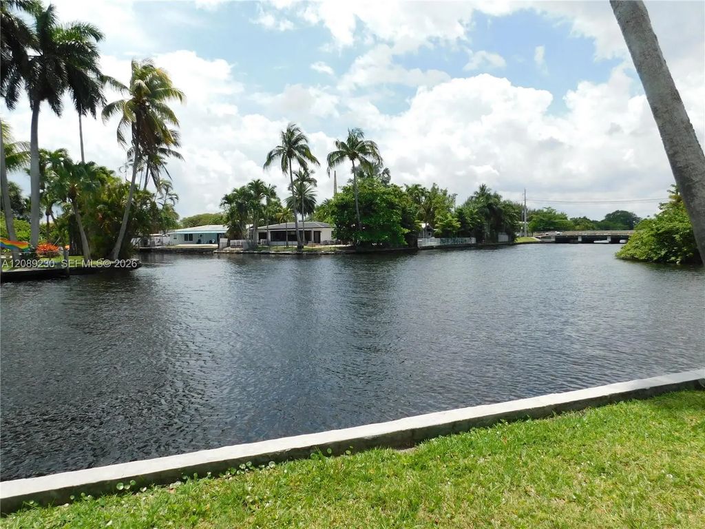108 Ne 30th Street, Wilton Manors