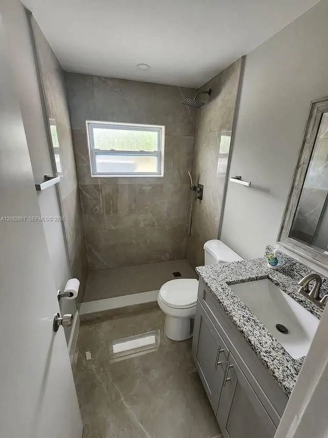 3 of 3 - 806 N Lake Drive, Fort Pierce, FL