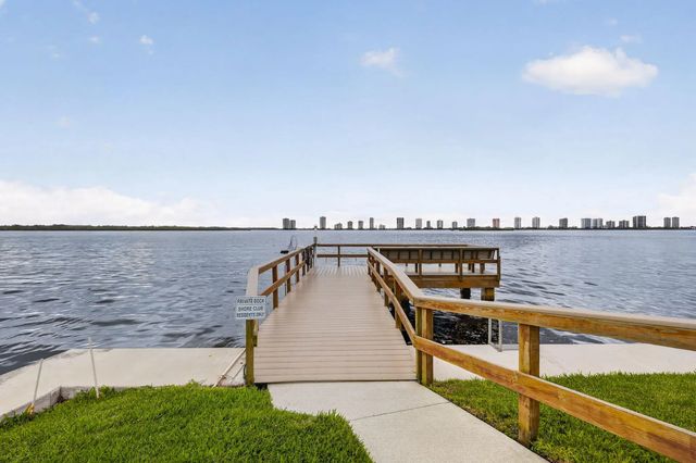 3 of 68 - 111 Shore Court #301, North Palm Beach, FL