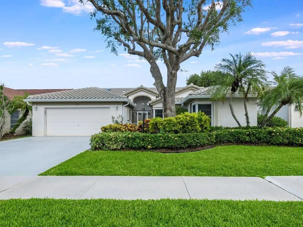 3933 Summer Chase Court, Lake Worth